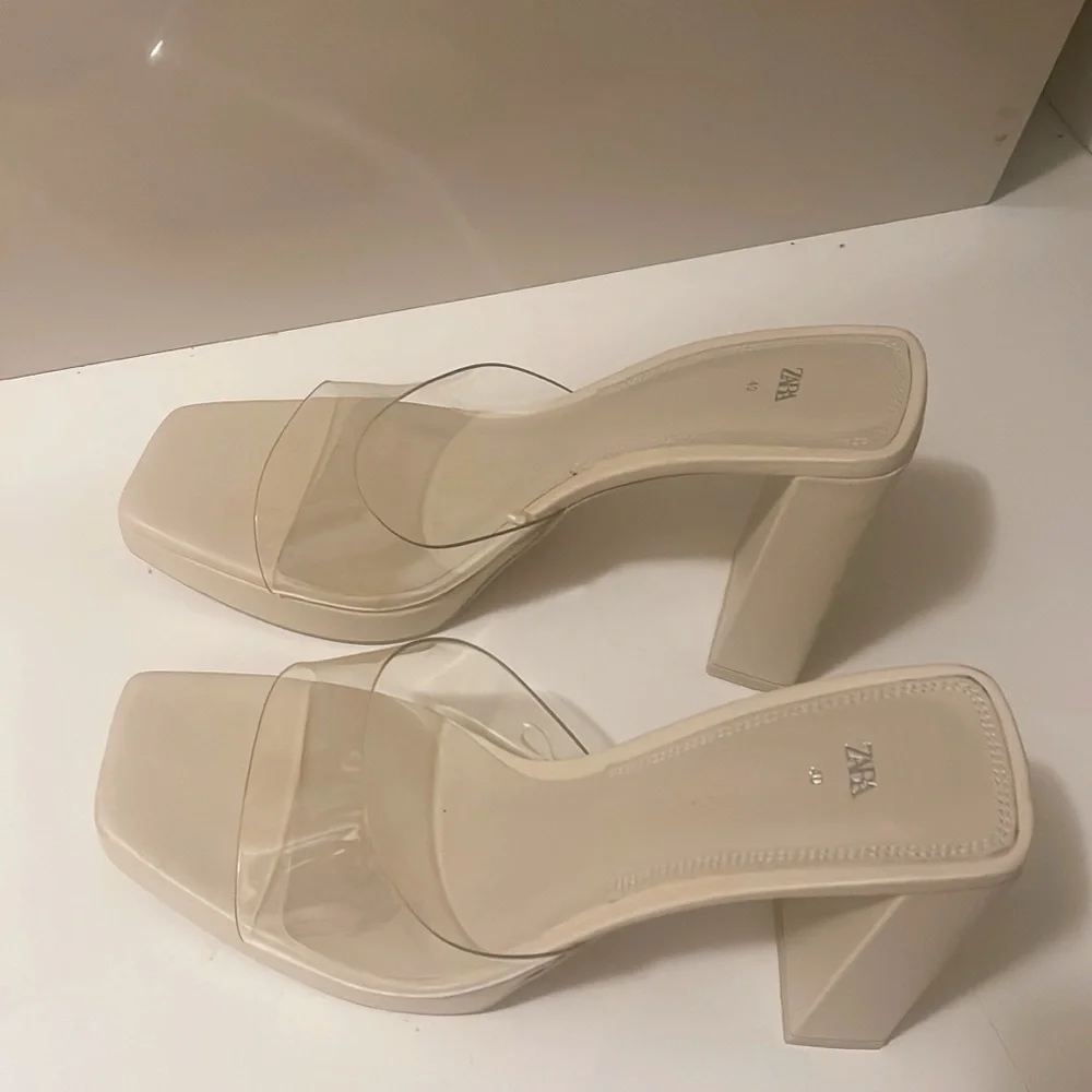 Zara Heels Slip-on Platform Cocktail Ivory Solid Shoes - Picture 3 of 8